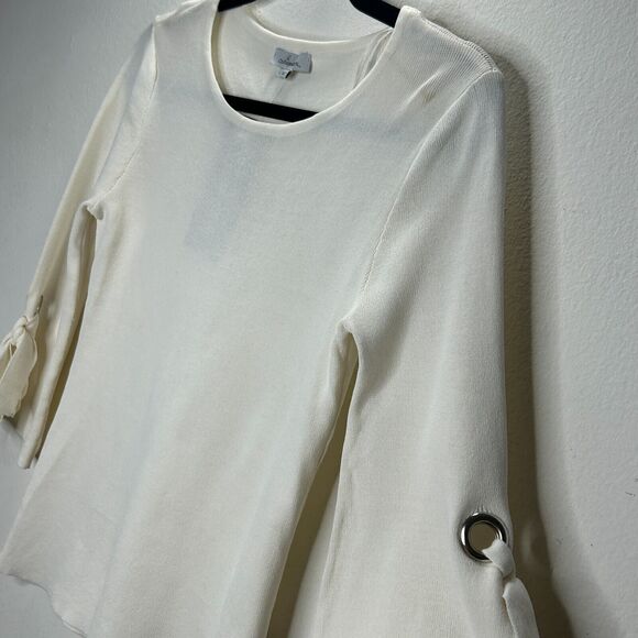 NWT Olivia Warren Off-White Round Neck 3/4 Grommet Tie-Sleeve Sweater Small - Picture 3 of 8